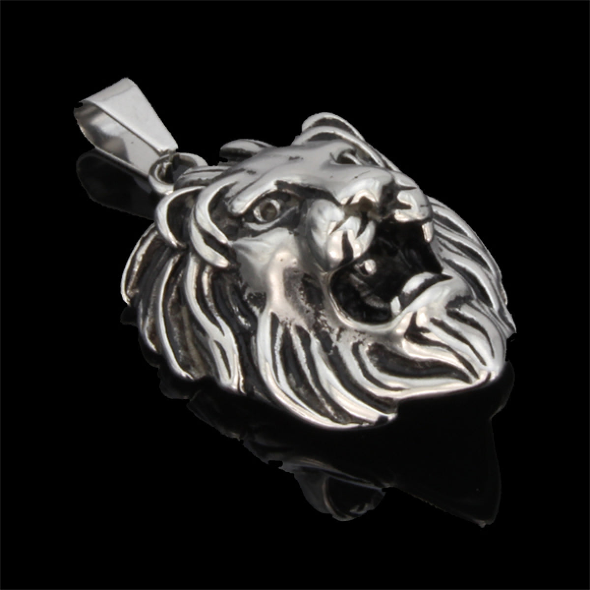 <tc>LJ PENDANT</tc> LION